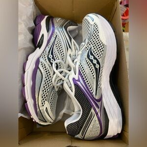 Saucony progrid Omni 9 mens size 11